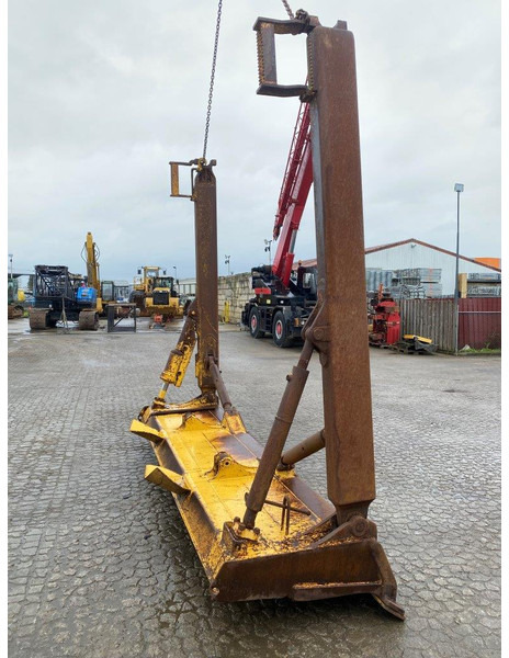 Caterpillar D65 PX - Blade: picture 5 Caterpillar D65 PX - Blade: picture 5