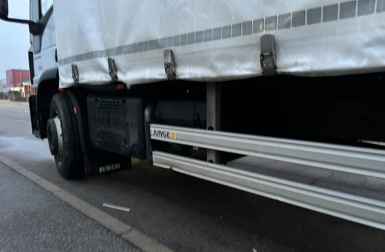 Iveco 180 e 28 e6 centina teli scorrevoli e sponda - Curtainsider truck: picture 5 Iveco 180 e 28 e6 centina teli scorrevoli e sponda - Curtainsider truck: picture 5