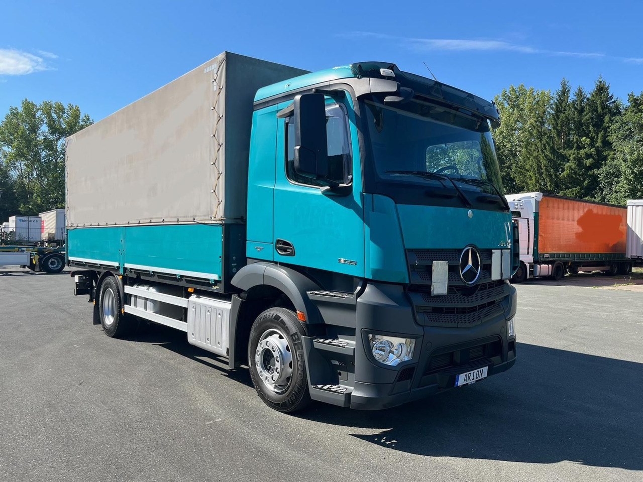 Mercedes-Benz Antos 2 1836 4x2 Pritsche+Plane/LBW/BÄR/AC/EU6 - Curtainsider truck: picture 1 Mercedes-Benz Antos 2 1836 4x2 Pritsche+Plane/LBW/BÄR/AC/EU6 - Curtainsider truck: picture 1
