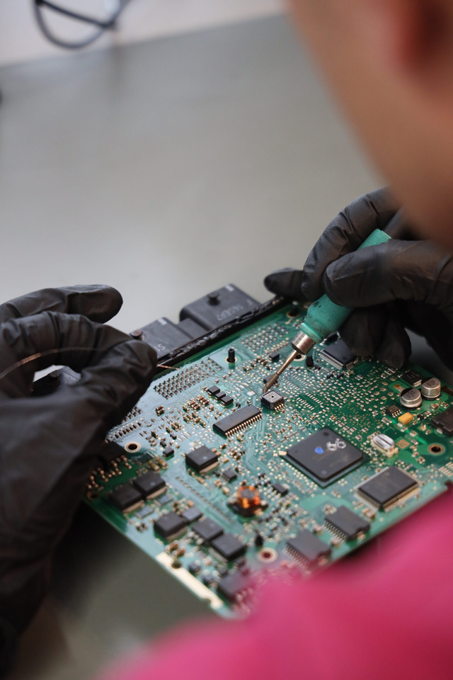 Mercedes Benz Temic PLD Steuergerät Atego, Actros, Axor, Unimog, Vario, Econic, LTM, Integro, O550, Conecto, O345, Tourismo, O350, Cito, O520, Citaro, - Truck: picture 4 Mercedes Benz Temic PLD Steuergerät Atego, Actros, Axor, Unimog, Vario, Econic, LTM, Integro, O550, Conecto, O345, Tourismo, O350, Cito, O520, Citaro, - Truck: picture 4