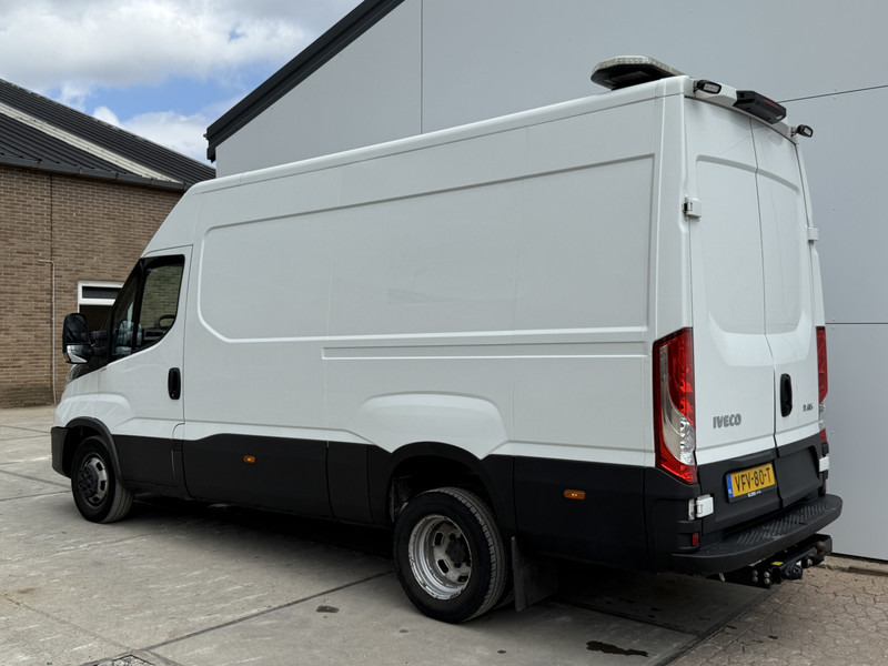 Iveco Daily 35C18 3.0 L2H2 Airco Cruise Control 3,5 Tons Trekhaak 5-26 APK Lucht geveerde stoel - Small van: picture 2 Iveco Daily 35C18 3.0 L2H2 Airco Cruise Control 3,5 Tons Trekhaak 5-26 APK Lucht geveerde stoel - Small van: picture 2