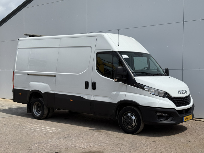 Iveco Daily 35C18 3.0 L2H2 Airco Cruise Control 3,5 Tons Trekhaak 5-26 APK Lucht geveerde stoel - Small van: picture 4 Iveco Daily 35C18 3.0 L2H2 Airco Cruise Control 3,5 Tons Trekhaak 5-26 APK Lucht geveerde stoel - Small van: picture 4