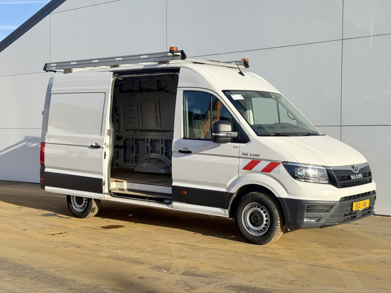 MAN TGE 3.140 2.0 TDI L3H3 Airco Cruise Control Trekhaak Carplay Navigatie Parkeersensoren voor achter - Panel van: picture 5 MAN TGE 3.140 2.0 TDI L3H3 Airco Cruise Control Trekhaak Carplay Navigatie Parkeersensoren voor achter - Panel van: picture 5