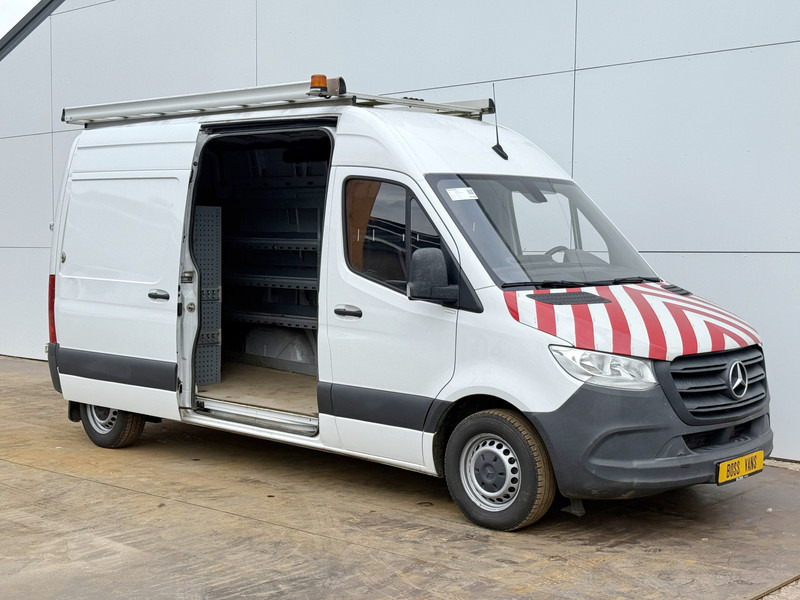 Mercedes-Benz Sprinter 314 2.2 CDI L2H2 Imperiaal Inbouw Climate Control Cruise Control Carplay - Panel van: picture 5 Mercedes-Benz Sprinter 314 2.2 CDI L2H2 Imperiaal Inbouw Climate Control Cruise Control Carplay - Panel van: picture 5