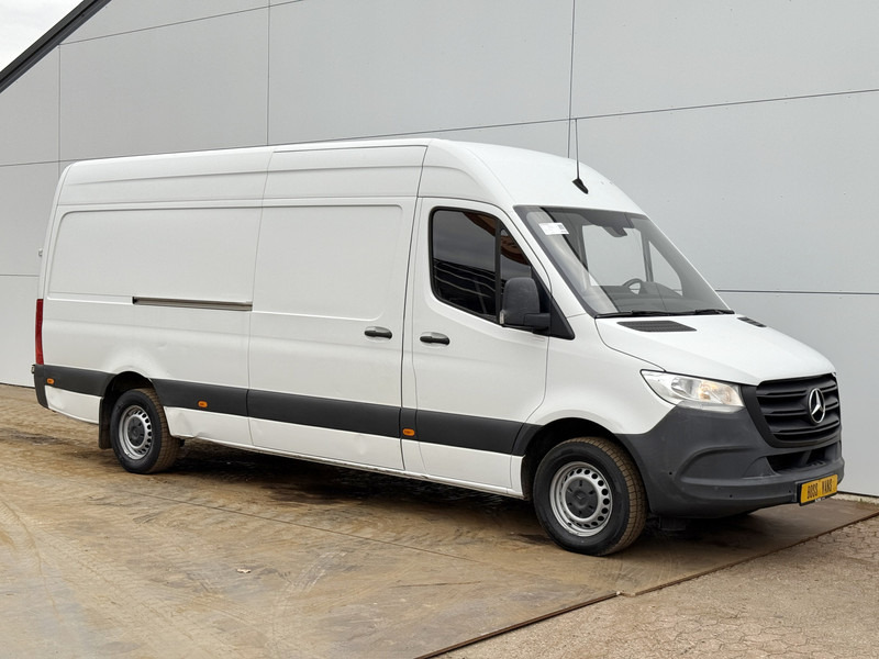 Mercedes-Benz Sprinter 315 2.0 CDI Automaat L3H2 Adaptieve Cruise Control Camera Carplay Parkeersensoren voor achter - Panel van: picture 4 Mercedes-Benz Sprinter 315 2.0 CDI Automaat L3H2 Adaptieve Cruise Control Camera Carplay Parkeersensoren voor achter - Panel van: picture 4