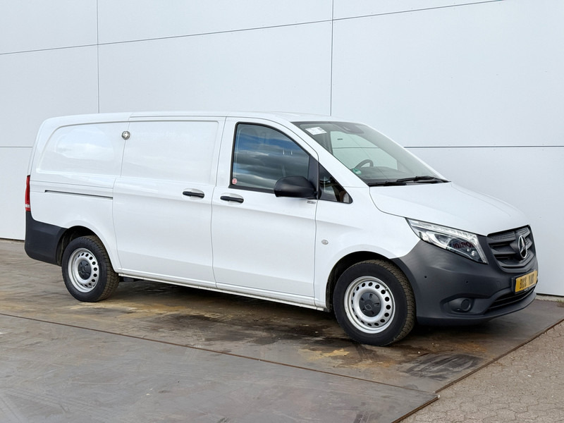 Mercedes-Benz Vito 114 2.1 CDI Automaat L2H1 LED Climate Control Cruise Control Lane Assist Navigatie Camera Parkeersensoren voor achter - Small van: picture 4 Mercedes-Benz Vito 114 2.1 CDI Automaat L2H1 LED Climate Control Cruise Control Lane Assist Navigatie Camera Parkeersensoren voor achter - Small van: picture 4