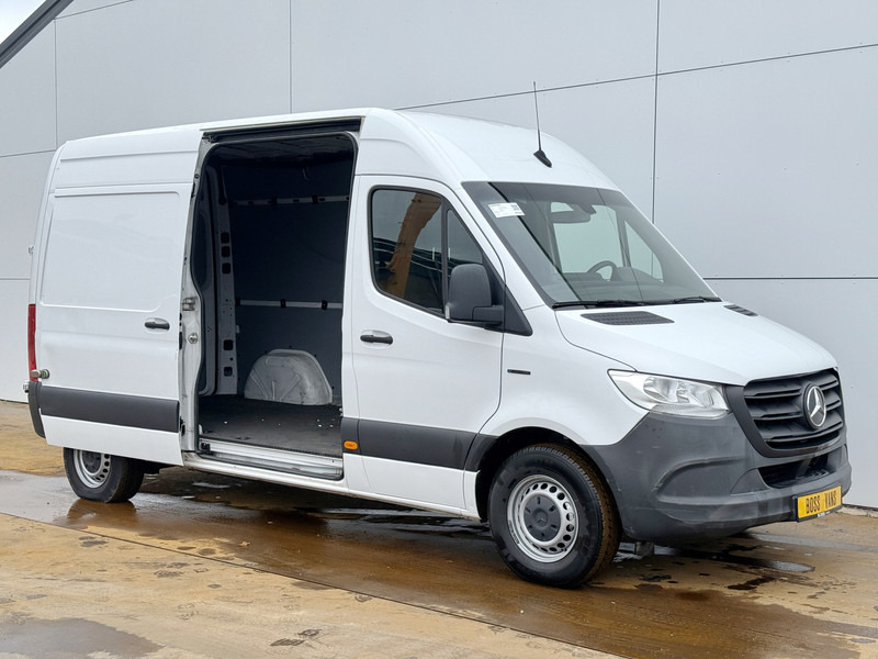 Mercedes-Benz eSprinter 312 55kWh ALL-IN PRIJS L2H2 55kWh 168km WLTP 80kw Snelladen Climate Control Camera Stoelverwarming - Panel van, Electric van: picture 5 Mercedes-Benz eSprinter 312 55kWh ALL-IN PRIJS L2H2 55kWh 168km WLTP 80kw Snelladen Climate Control Camera Stoelverwarming - Panel van, Electric van: picture 5