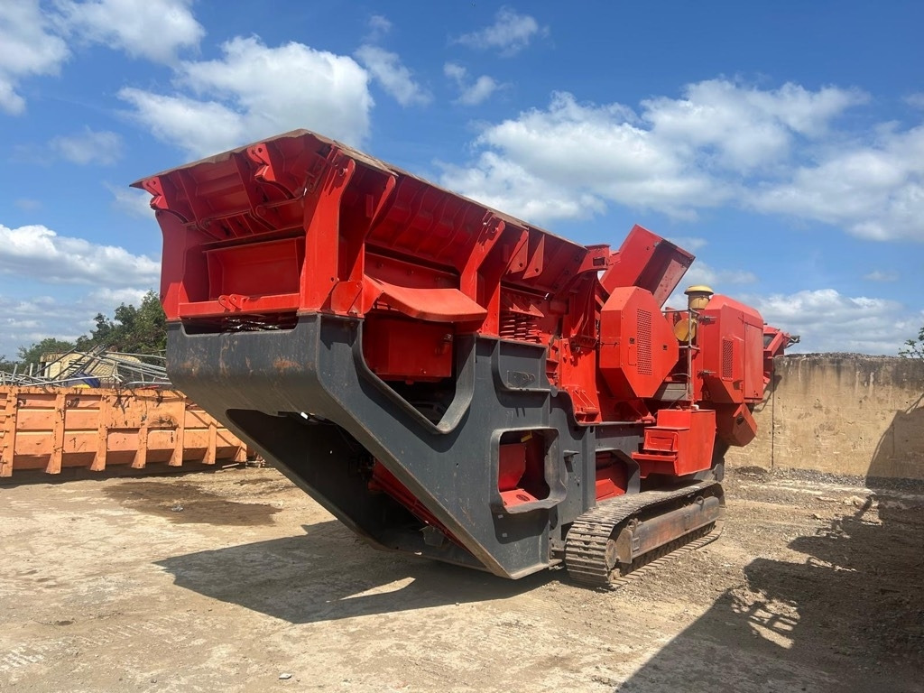 Finlay J 1160 - Mobile crusher: picture 2 Finlay J 1160 - Mobile crusher: picture 2