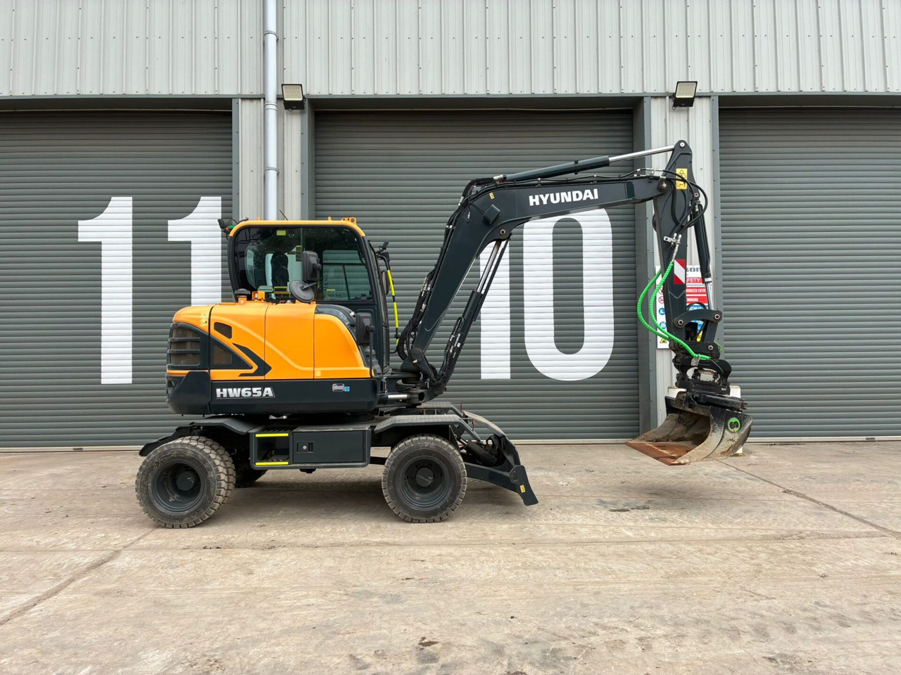 Hyundai HW65AH Ex Demo - Wheel excavator: picture 5 Hyundai HW65AH Ex Demo - Wheel excavator: picture 5