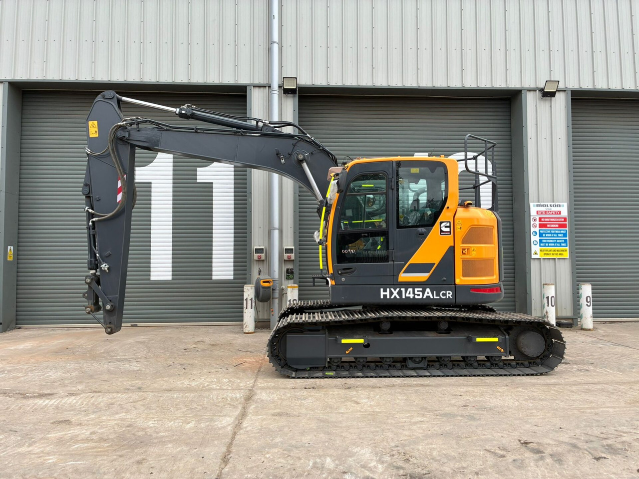 Hyundai HX145ALCR - Crawler excavator: picture 2 Hyundai HX145ALCR - Crawler excavator: picture 2