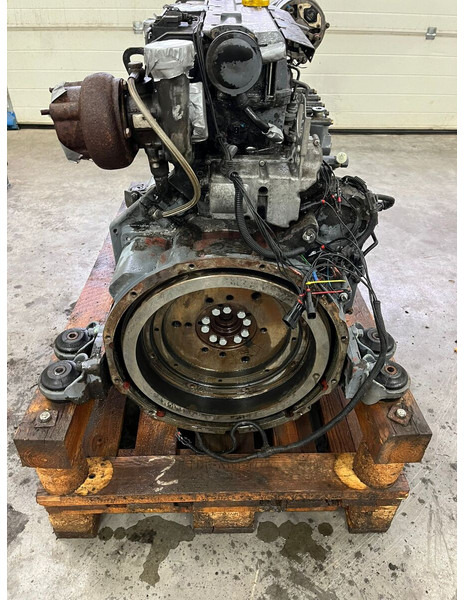 Deutz bf4m1013ec for Sennebogen 821 - Engine: picture 4 Deutz bf4m1013ec for Sennebogen 821 - Engine: picture 4