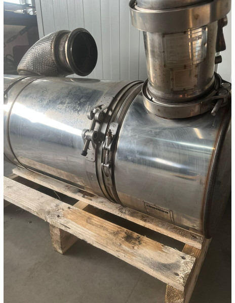 Liebherr - Exhaust pipe: picture 2 Liebherr - Exhaust pipe: picture 2