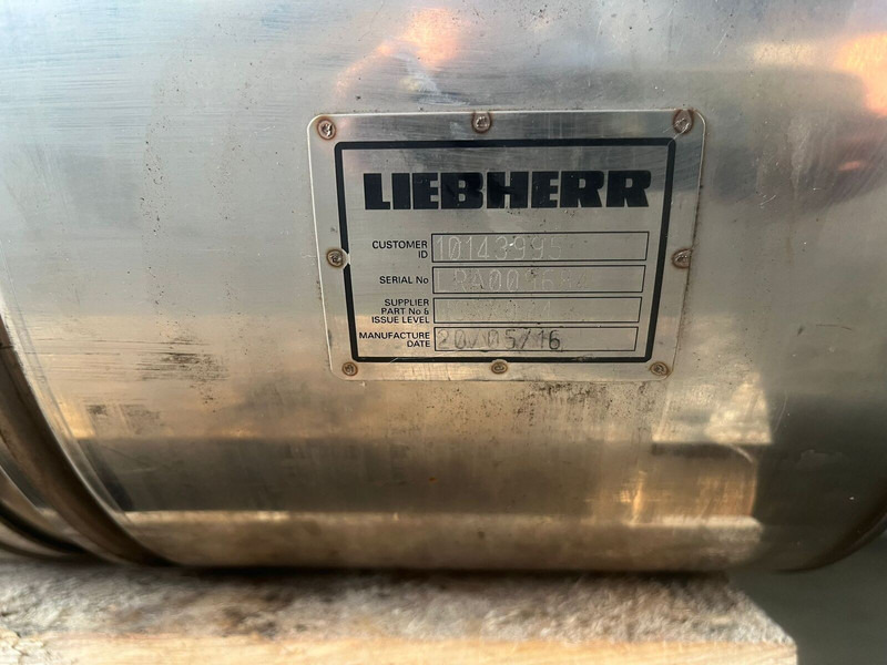 Liebherr - Exhaust pipe: picture 4 Liebherr - Exhaust pipe: picture 4