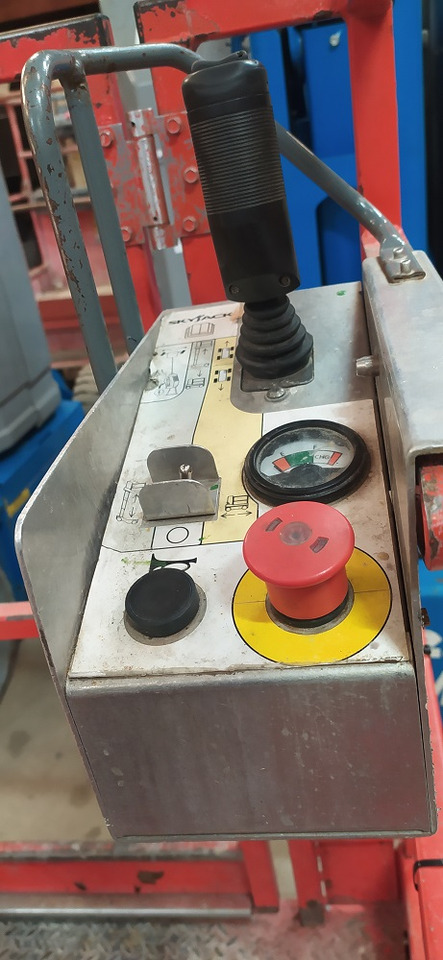 SKYJACK SJ16 - Vertical mast lift: picture 3 SKYJACK SJ16 - Vertical mast lift: picture 3