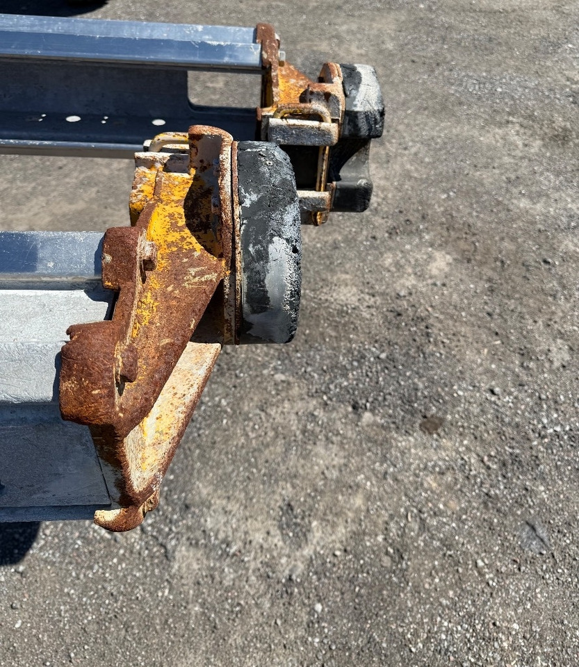 Mining machinery Epiroc BOOMER E2C: picture 26