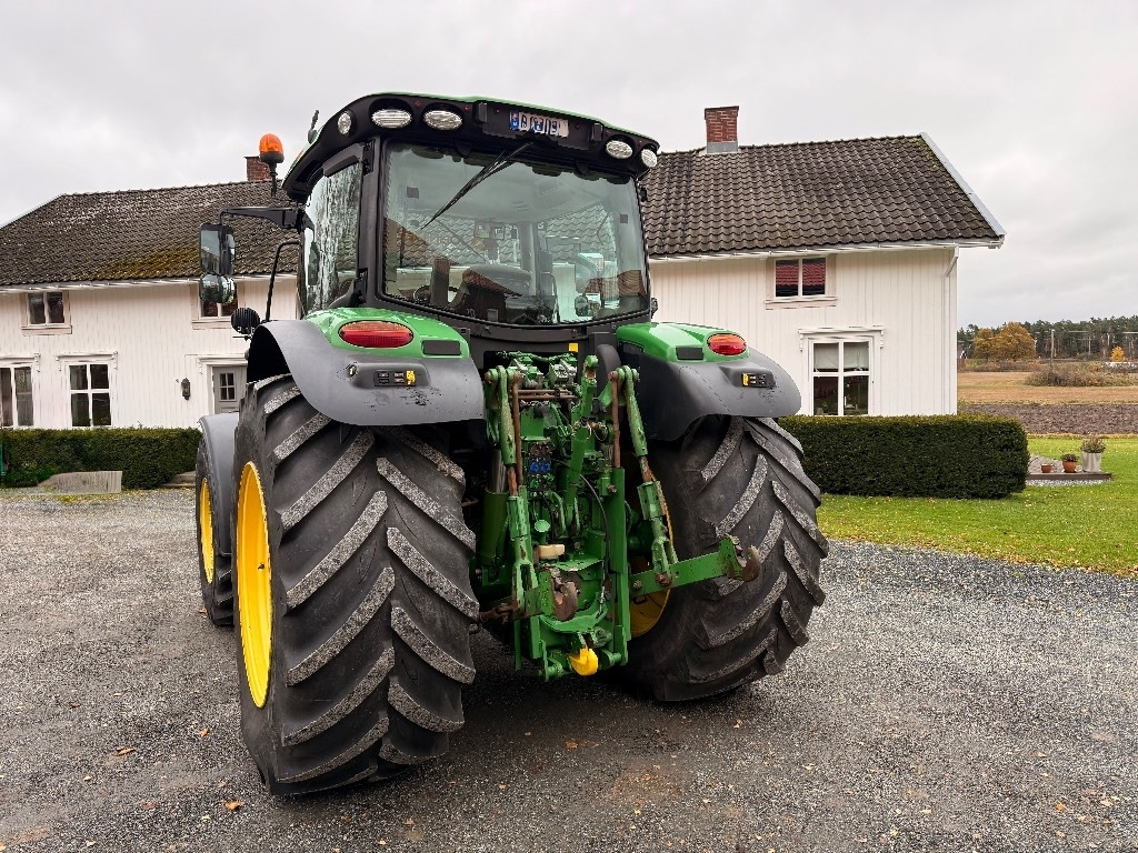 Farm tractor John Deere 6155 R: picture 12