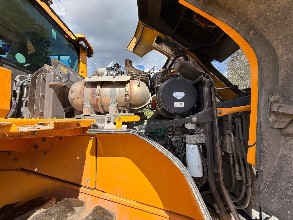 Wheel loader Volvo L 110 H: picture 23