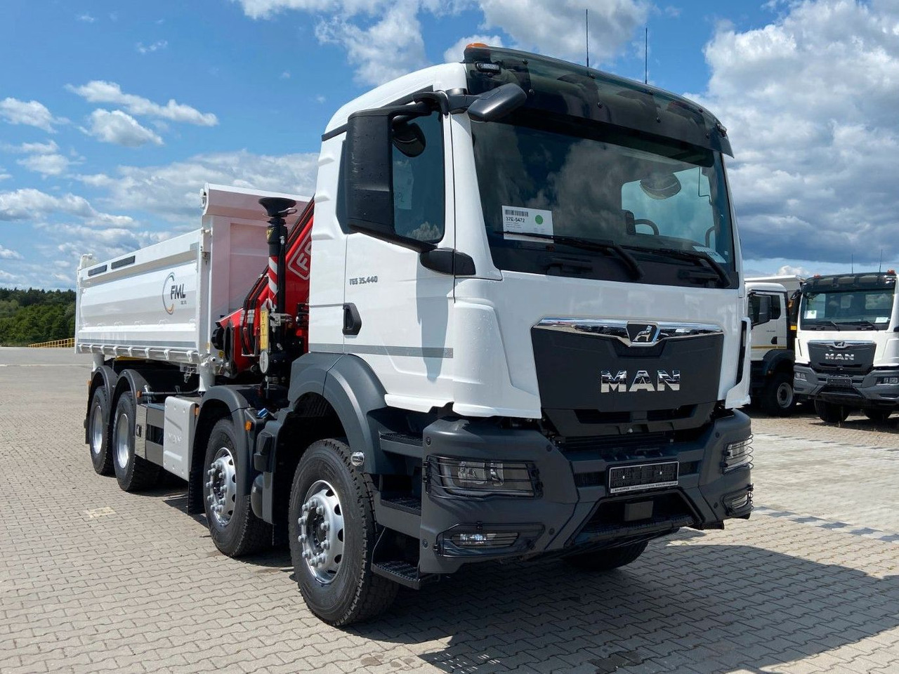 MAN TGS 35.440 DREISEITENKIPPER MIT FASSI F275.026 - Tipper, Crane truck: picture 2 MAN TGS 35.440 DREISEITENKIPPER MIT FASSI F275.026 - Tipper, Crane truck: picture 2