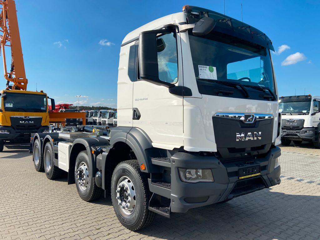 MAN TGS 41.440 8X4 HYVA 26-60-SKZ - Hook lift truck: picture 1 MAN TGS 41.440 8X4 HYVA 26-60-SKZ - Hook lift truck: picture 1