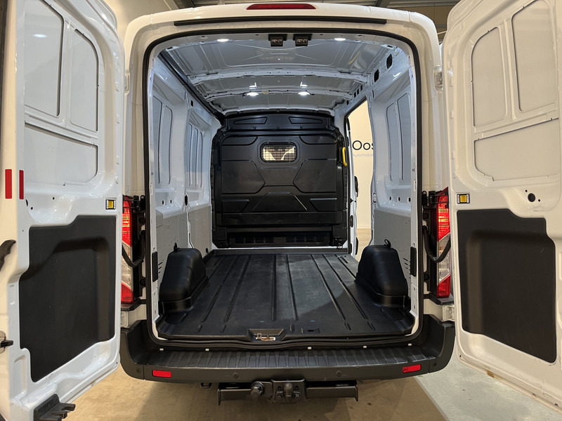 Ford Transit 2.0 TDCI L2H2 130 PK Trend / Euro 6 / Airco / Cruise Control / Trekhaak / PDC / 3-Zits / 42.300 KM !! BPM VRIJ !! - Panel van: picture 5 Ford Transit 2.0 TDCI L2H2 130 PK Trend / Euro 6 / Airco / Cruise Control / Trekhaak / PDC / 3-Zits / 42.300 KM !! BPM VRIJ !! - Panel van: picture 5