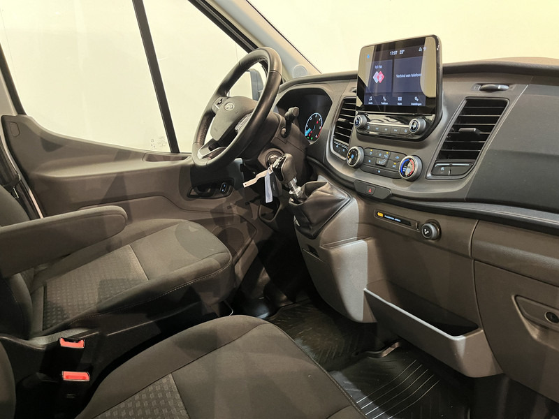 Ford Transit 2.0 TDCI L3H1 130 PK DC Dubbel Cabine Trend Open Laadbak / Euro 6 / Airco / Cruise Control / Trekhaak / CarPlay / 23.600 KM !! / BPM VRIJ !! - Flatbed van, Combi van: picture 3 Ford Transit 2.0 TDCI L3H1 130 PK DC Dubbel Cabine Trend Open Laadbak / Euro 6 / Airco / Cruise Control / Trekhaak / CarPlay / 23.600 KM !! / BPM VRIJ !! - Flatbed van, Combi van: picture 3