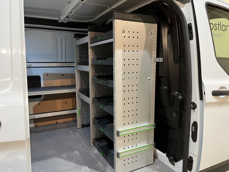 Small van Ford Transit Custom 300 2.0 TDCI L1H1 Trend 130 PK / Servicebus / Bott Inrichting / Euro 6 / Schuifdeur L + R / Airco / CarPlay / Klep / PDC / Navigatie / 3-Zits  / BPM VRIJ !!: picture 16