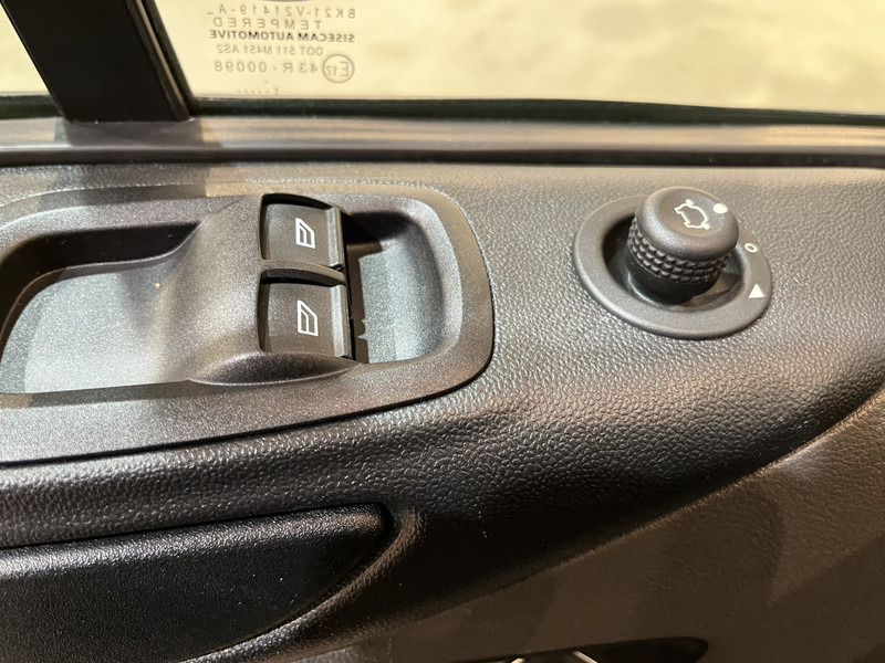 Small van Ford Transit Custom 300 2.0 TDCI L1H1 Trend 130 PK / Servicebus / Bott Inrichting / Euro 6 / Schuifdeur L + R / Airco / CarPlay / Klep / PDC / Navigatie / 3-Zits  / BPM VRIJ !!: picture 12