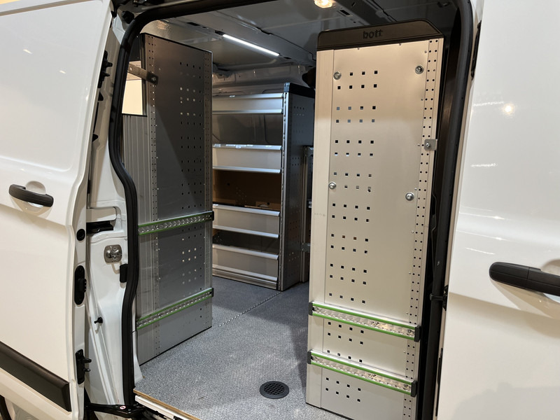 Small van Ford Transit Custom 300 2.0 TDCI L1H1 Trend 130 PK / Servicebus / Bott Inrichting / Euro 6 / Schuifdeur L + R / Airco / CarPlay / Klep / PDC / Navigatie / 3-Zits  / BPM VRIJ !!: picture 20