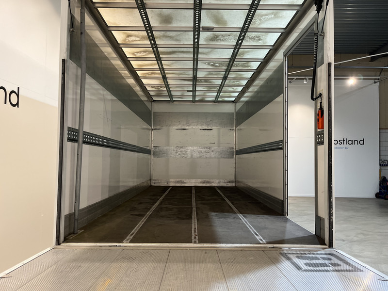 Iveco Daily 35S18 3.0 BE Clixtar Automaat Bakwagen met Laadklep / Laadvermogen 3.060 KG / Euro 6 / Luchtvering / Airco / Camera / CarPlay / Cruise Control / - Tractor unit: picture 5 Iveco Daily 35S18 3.0 BE Clixtar Automaat Bakwagen met Laadklep / Laadvermogen 3.060 KG / Euro 6 / Luchtvering / Airco / Camera / CarPlay / Cruise Control / - Tractor unit: picture 5