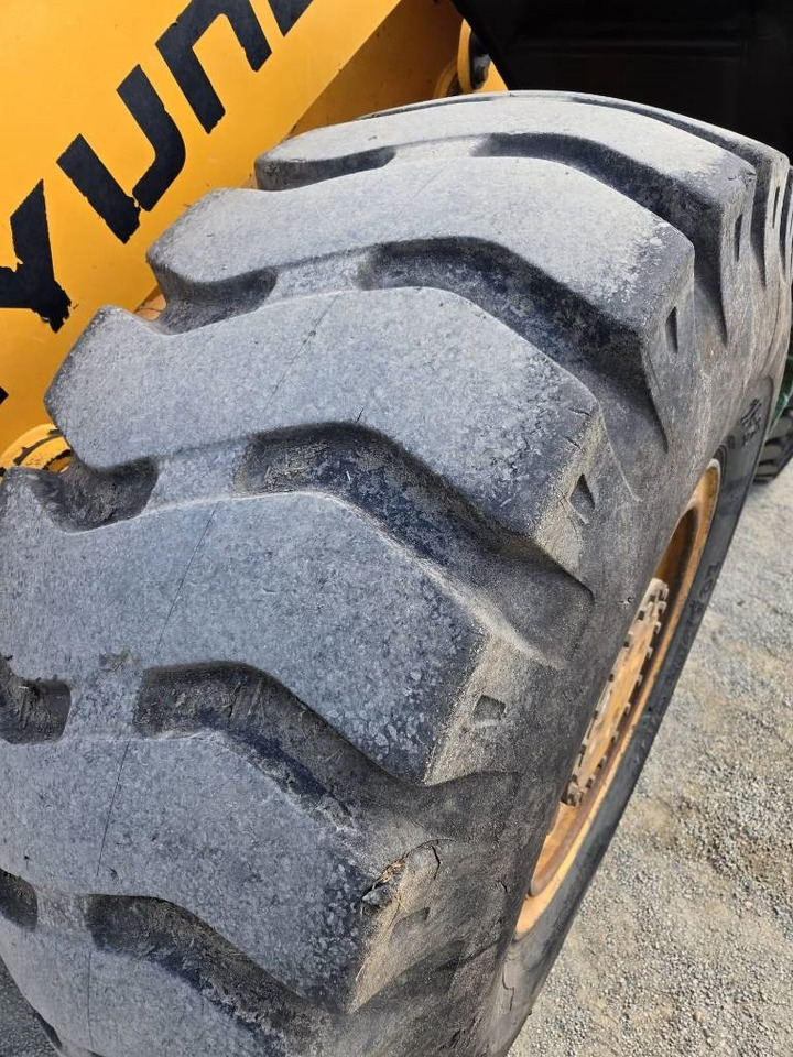 Wheel loader Hyundai HL 757-7: picture 11