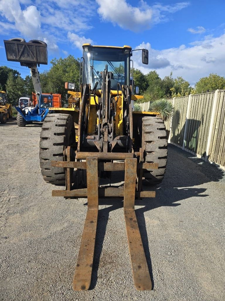 Volvo L 40 B TP - Wheel loader: picture 3 Volvo L 40 B TP - Wheel loader: picture 3