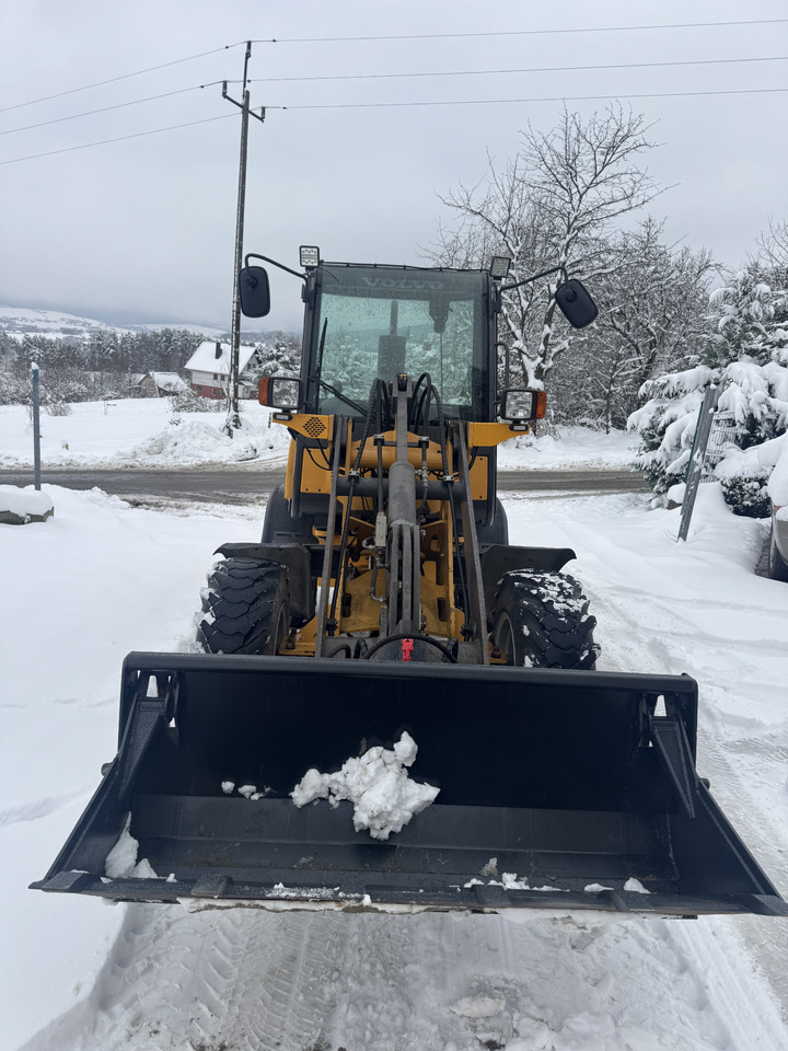 Volvo L20B L20 5t low mth - Wheel loader: picture 3 Volvo L20B L20 5t low mth - Wheel loader: picture 3
