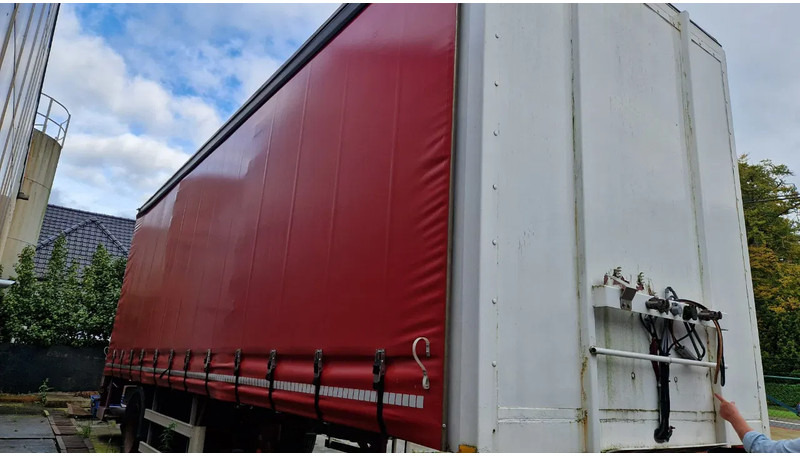 Latre SR - Curtainsider semi-trailer: picture 5 Latre SR - Curtainsider semi-trailer: picture 5