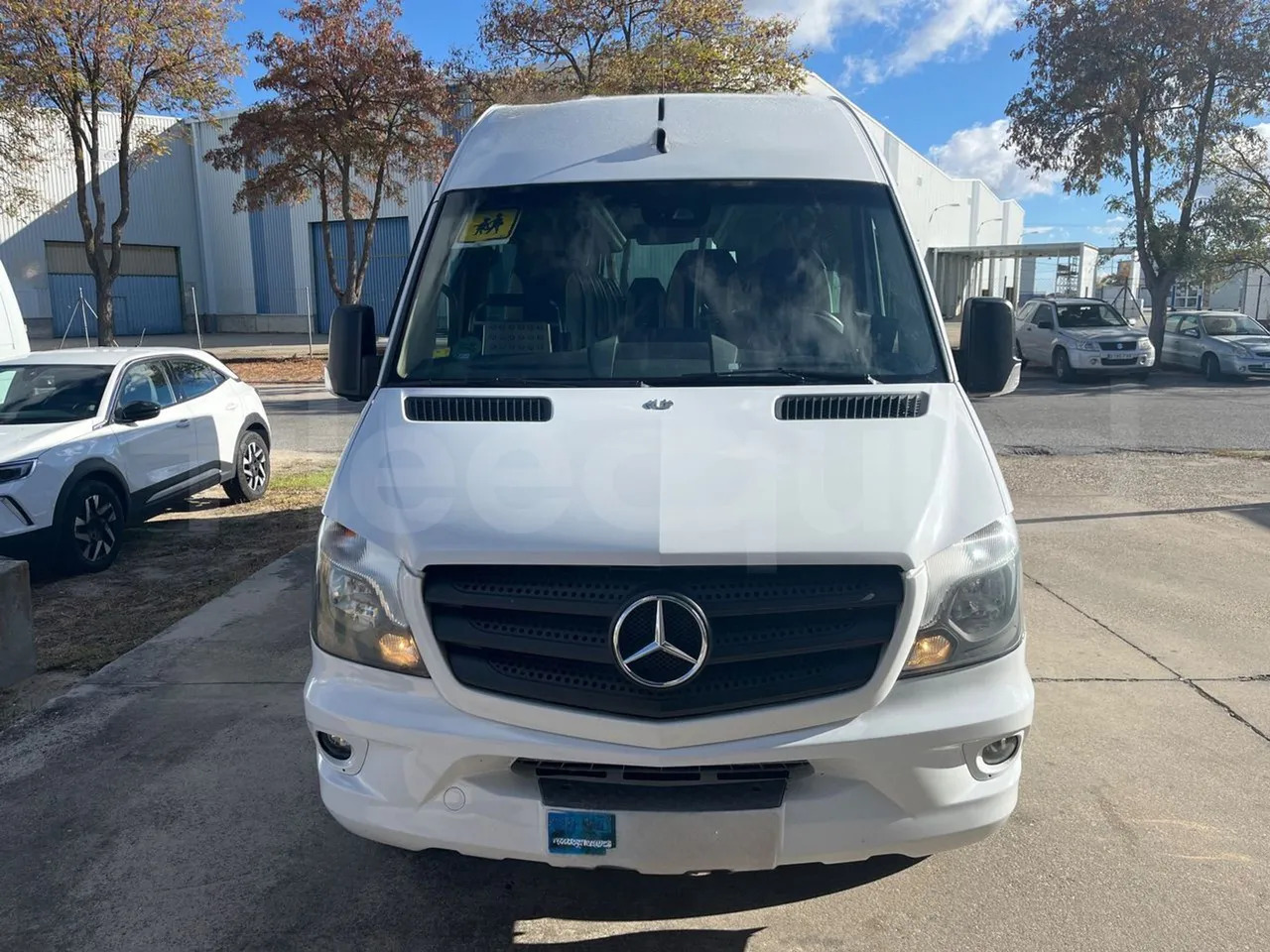Mercedes-Benz Sprinter - Coach: picture 2 Mercedes-Benz Sprinter - Coach: picture 2