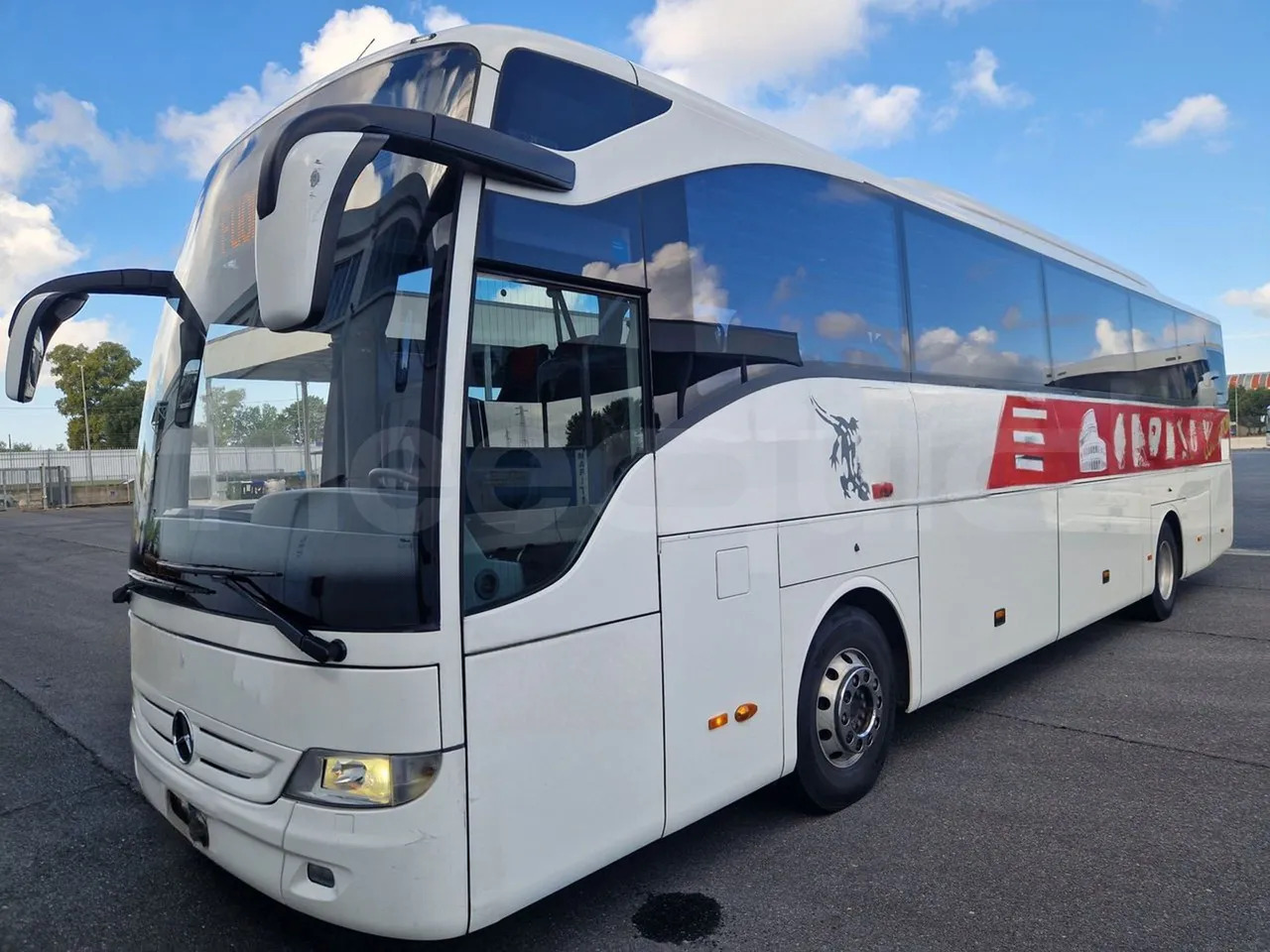 Mercedes-Benz Tourismo - Coach: picture 4 Mercedes-Benz Tourismo - Coach: picture 4