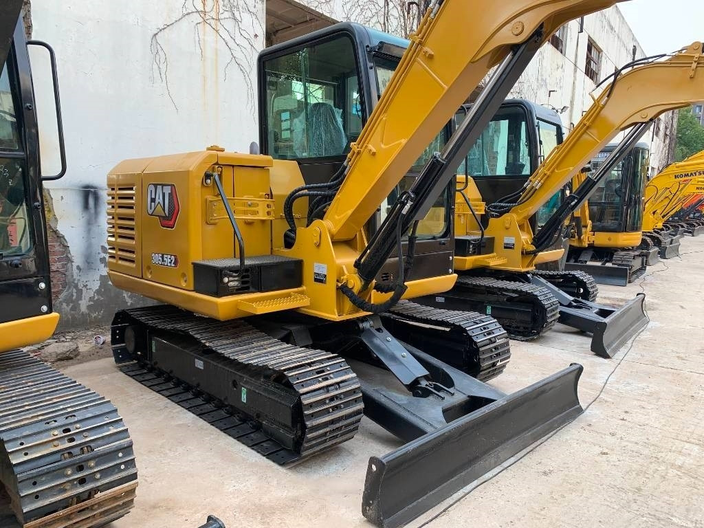 Crawler excavator CAT 305.5E2: picture 14