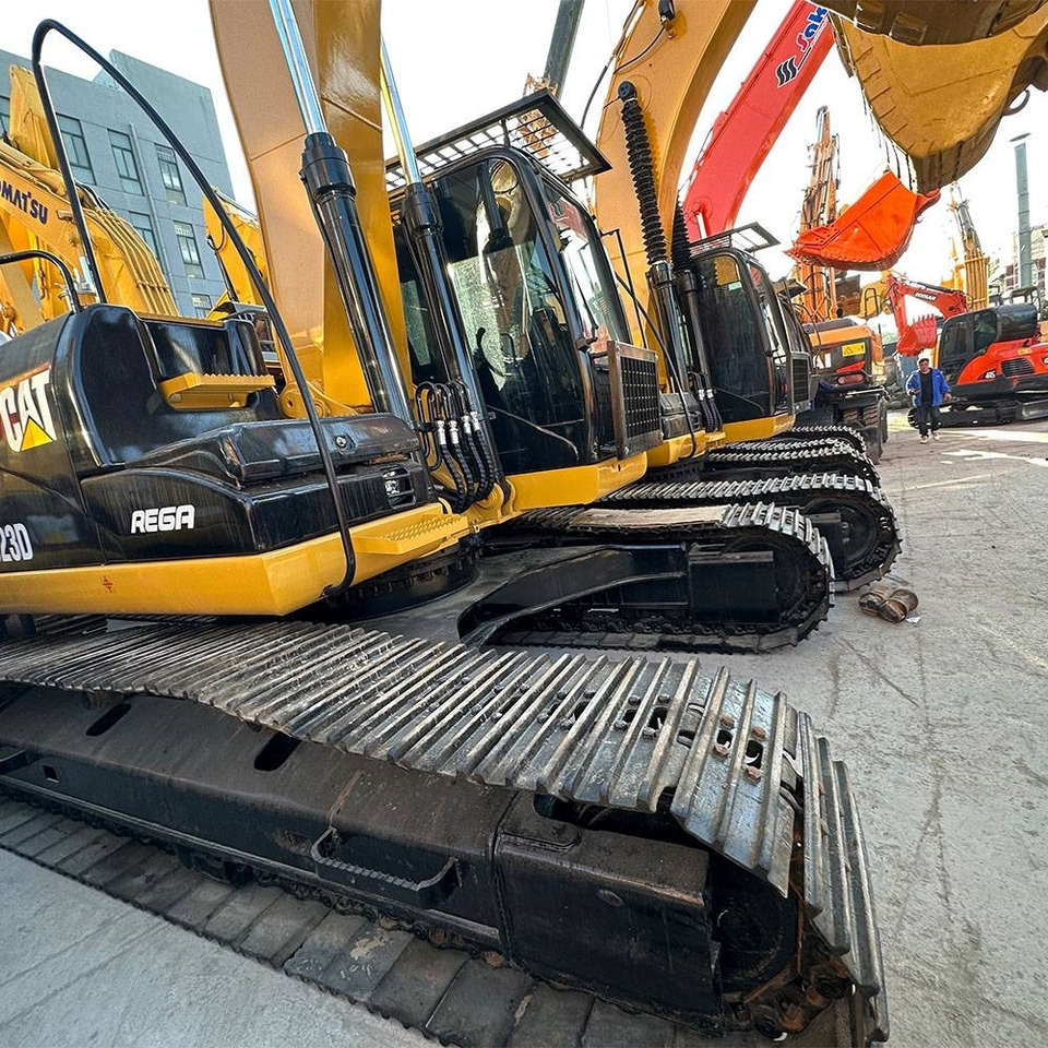 CAT 323 D - Crawler excavator: picture 5 CAT 323 D - Crawler excavator: picture 5