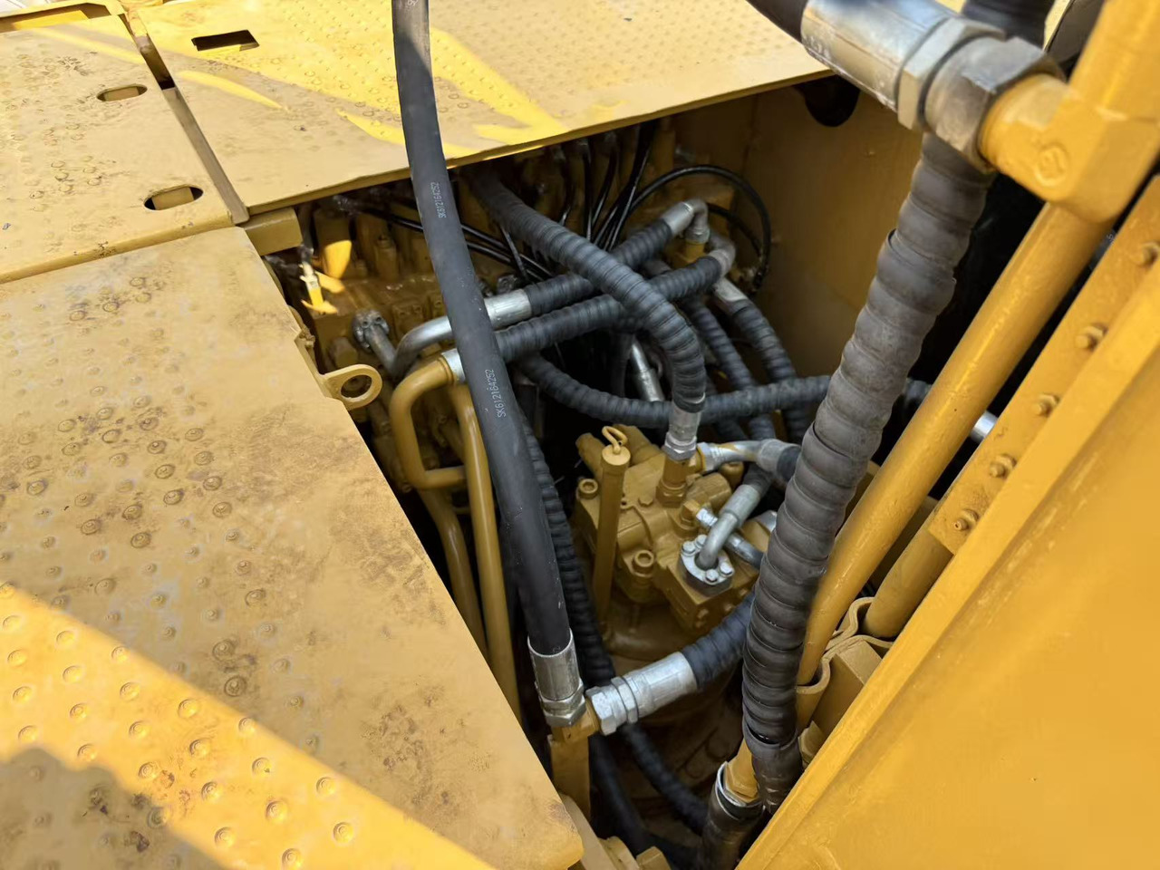 Caterpillar 323 - Excavator: picture 4 Caterpillar 323 - Excavator: picture 4