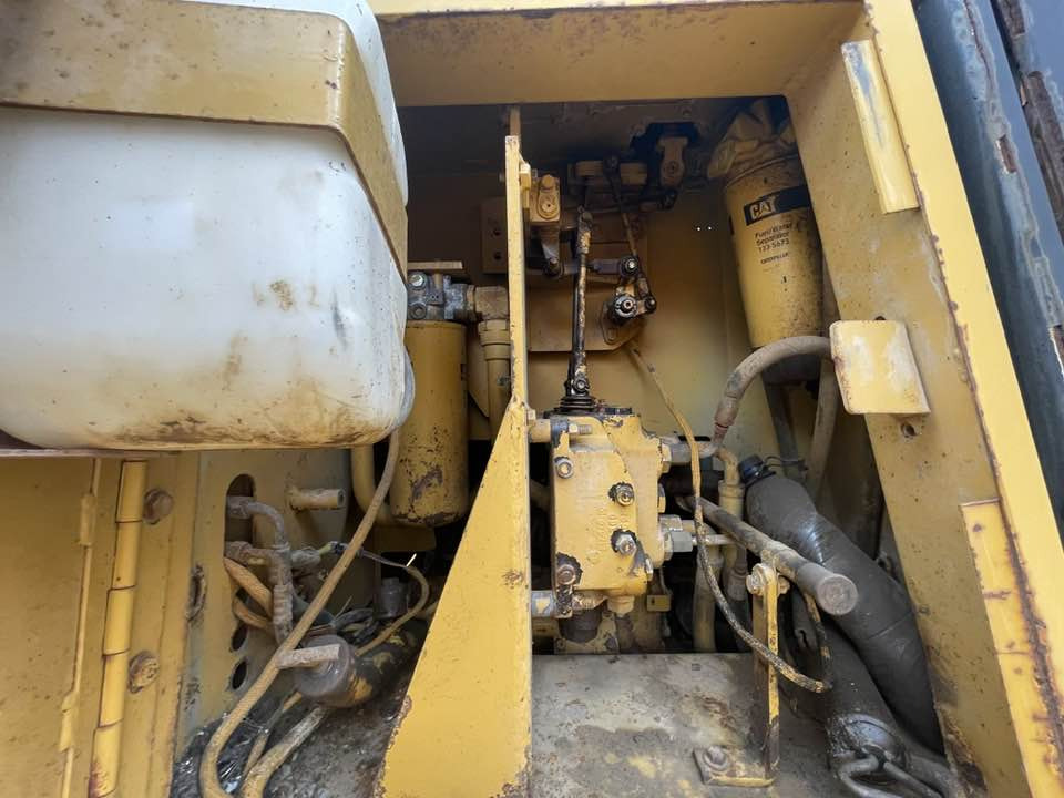 Caterpillar D6G2 LGP - Bulldozer: picture 3 Caterpillar D6G2 LGP - Bulldozer: picture 3