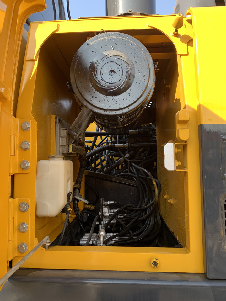 Volvo EC210D - Excavator: picture 2 Volvo EC210D - Excavator: picture 2