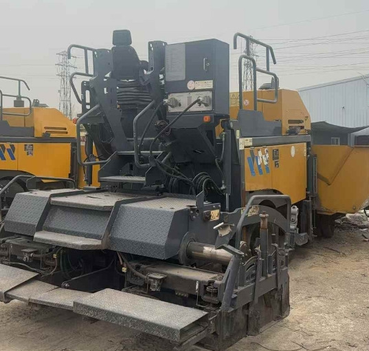 XCMG RP453L - Asphalt paver: picture 3 XCMG RP453L - Asphalt paver: picture 3