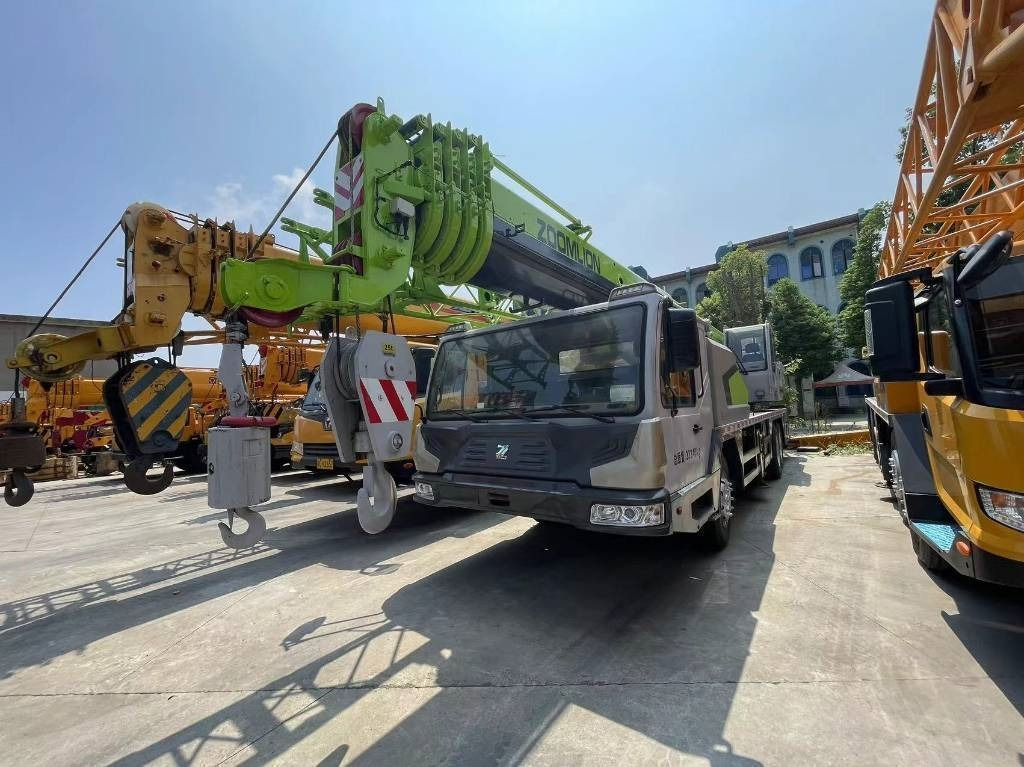 Zoomlion ZTC251V  - Mobile crane: picture 1 Zoomlion ZTC251V  - Mobile crane: picture 1