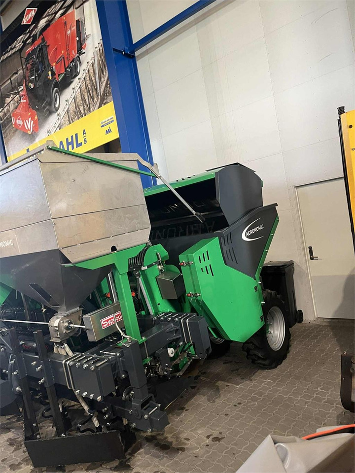 Agronomic 4RBSS - Potato planter: picture 2 Agronomic 4RBSS - Potato planter: picture 2