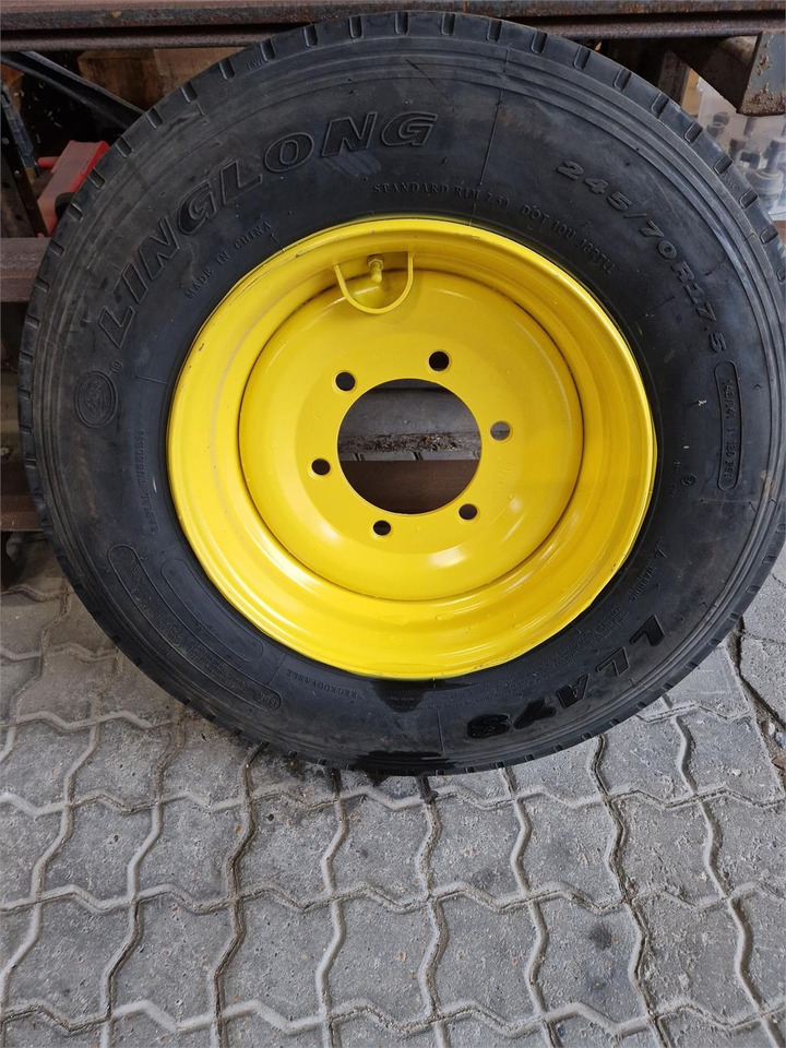 Ling Long 245/70R17,5 - Tire for Agricultural machinery: picture 3 Ling Long 245/70R17,5 - Tire for Agricultural machinery: picture 3