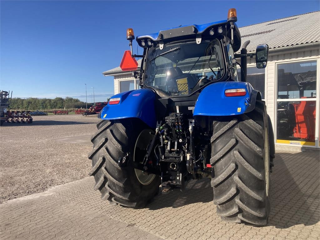 New Holland T7.225 AC MY 18 - Farm tractor: picture 4 New Holland T7.225 AC MY 18 - Farm tractor: picture 4