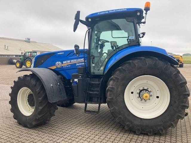 New Holland T7.270 AC MY 18 - Farm tractor: picture 4 New Holland T7.270 AC MY 18 - Farm tractor: picture 4