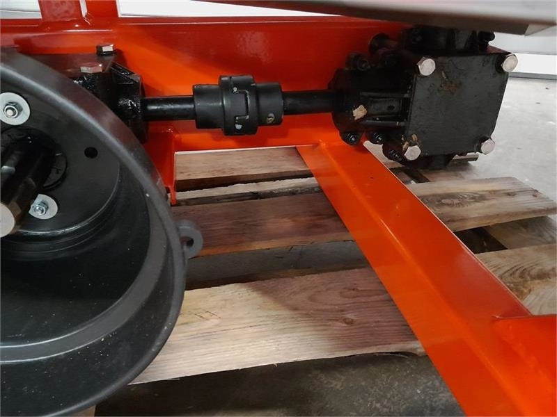 Sand/ Salt spreader for Municipal/ Special vehicle - - - 1000l: picture 9 Sand/ Salt spreader for Municipal/ Special vehicle - - - 1000l: picture 9