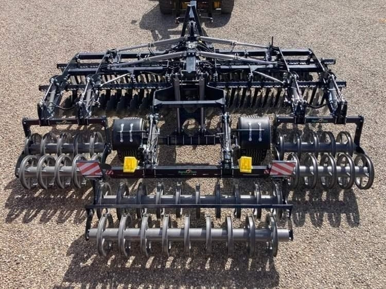 Agro - TOM 6 Meter discharve - Disc harrow: picture 1 Agro - TOM 6 Meter discharve - Disc harrow: picture 1