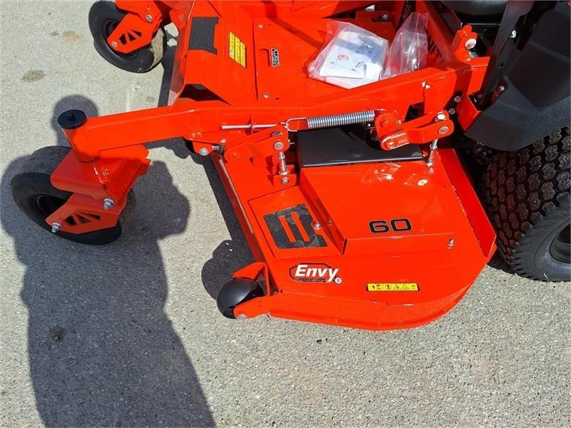 Ariens Zenith 60" (152 cm Klippe bredde) - Municipal tractor: picture 5 Ariens Zenith 60" (152 cm Klippe bredde) - Municipal tractor: picture 5