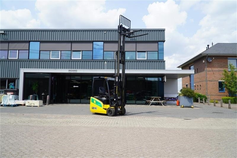 Eurotrac El truck - Diesel forklift: picture 2 Eurotrac El truck - Diesel forklift: picture 2